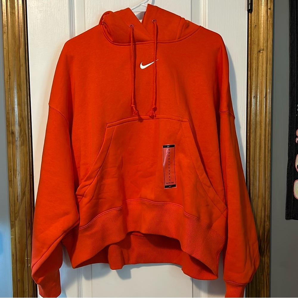 Nike NWT red / orange oversized cropped fleece hoodie